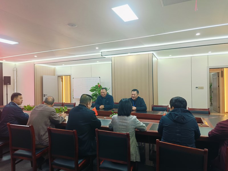   2024年11月政協(xié)領(lǐng)導(dǎo)走訪(fǎng)委員，為企業(yè)排憂(yōu)解難